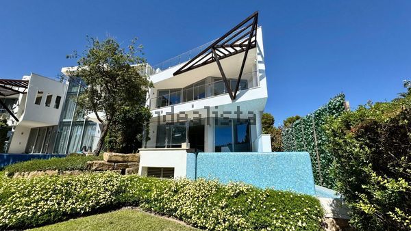 4-bedroom freehold villa in Marbella — photo 2 of 5