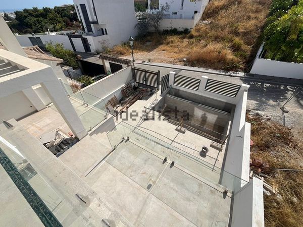 Terraced house in Avenida Alcalde Antonio Villasclaras, Avda Pescia - Ctra de Frigiliana, Nerja — image 5