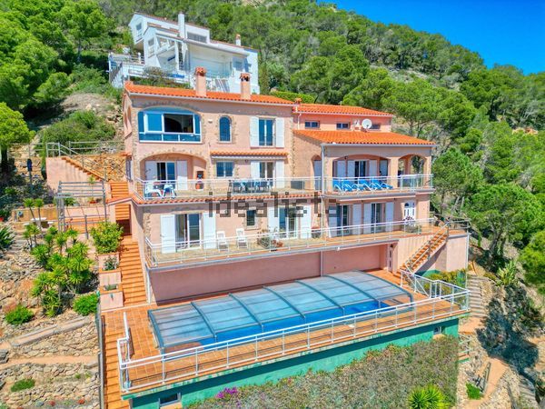4-bedroom freehold villa in Begur — photo 5 of 5