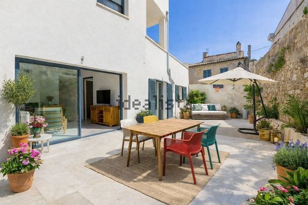 4-bedroom freehold villa in Artà — photo 1 of 5