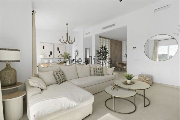 4-bedroom freehold villa in Mijas — photo 2 of 5