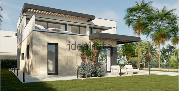 4-bedroom freehold villa in Estepona — photo 2 of 5