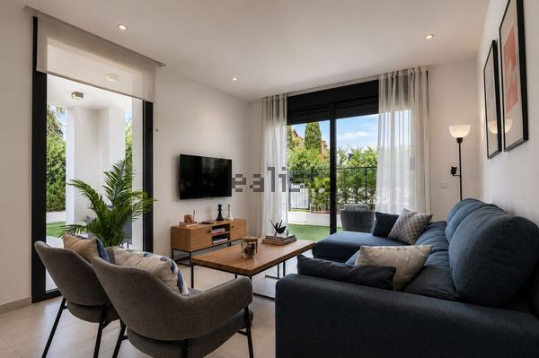 3-bedroom freehold villa in Estepona — photo 3 of 5