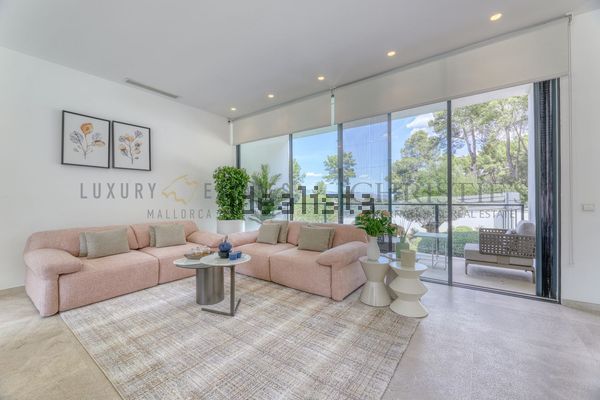 6-bedroom freehold villa in Palma — photo 3 of 5