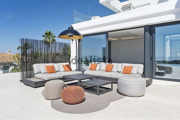 6-bedroom freehold villa in Benahavís — photo 3 of 5