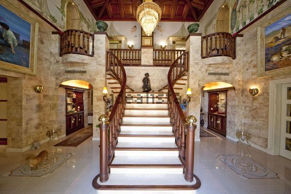 6-bedroom freehold villa in Marbella — photo 2 of 5