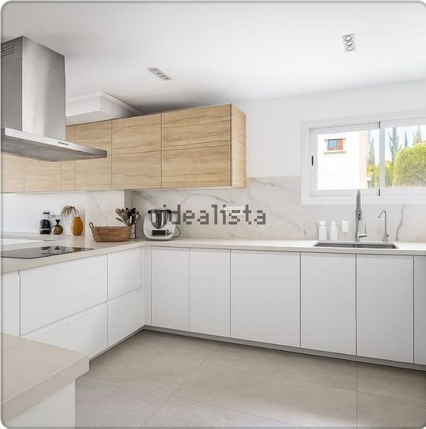4-bedroom freehold villa in Estepona — photo 5 of 5