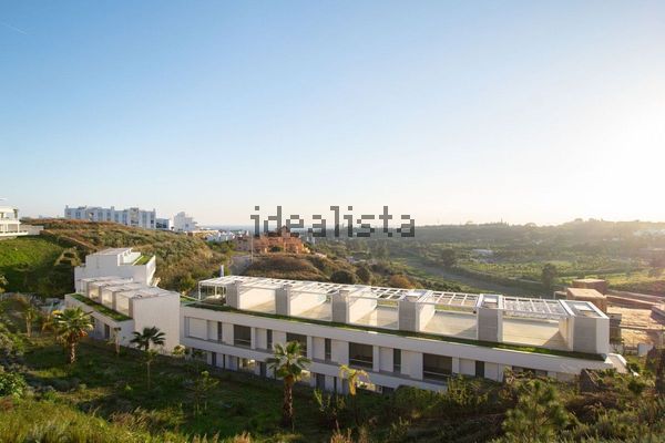 3-bedroom freehold villa in Estepona — photo 2 of 5