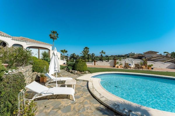 4-bedroom freehold villa in Benahavís — photo 4 of 5
