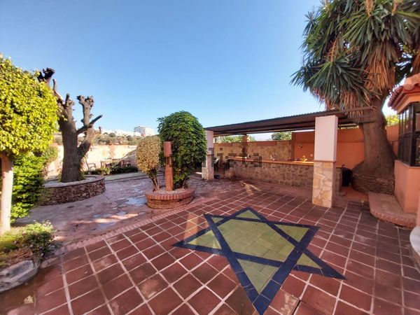 4-bedroom freehold villa in Nerja — photo 4 of 5