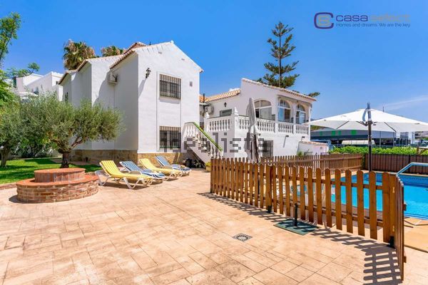 Detached house in Calle Sierramar, Nueva Nerja, Nerja — image 4