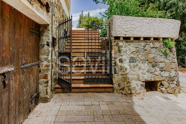 5-bedroom freehold villa in Málaga — photo 3 of 5