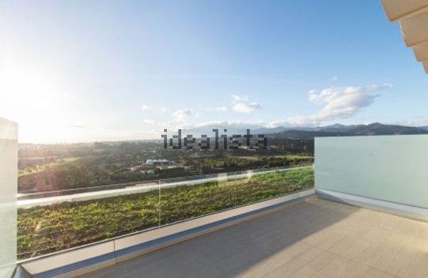 3-bedroom freehold villa in Estepona — photo 5 of 5