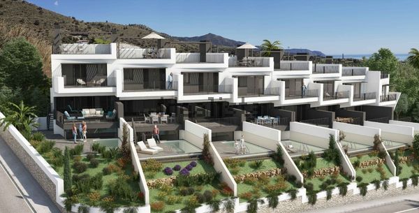 3-bedroom freehold villa in Nerja — photo 3 of 5