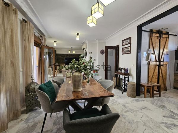 5-bedroom freehold villa in Fuengirola — photo 1 of 5