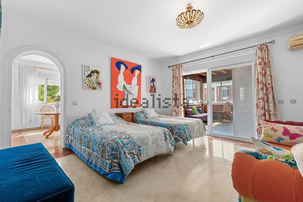 4-bedroom freehold villa in Marbella — photo 5 of 5
