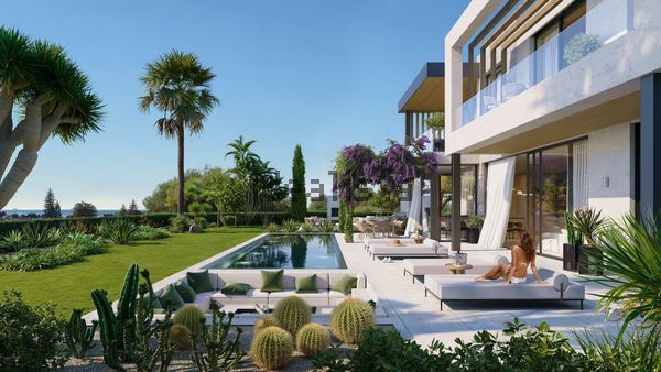 4-bedroom freehold villa in Estepona — photo 2 of 5