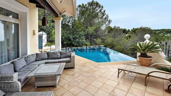 Detached house in Bendinat, Calvià — image 3