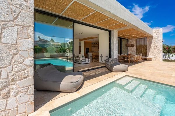 3-bedroom freehold villa in Santanyí — photo 1 of 5