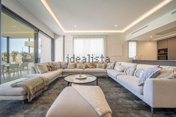Semi-detached house in Calle Green, Bahía de Marbella, Marbella — image 4
