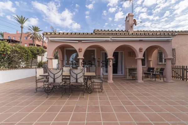 3-bedroom freehold villa in Marbella — photo 3 of 5