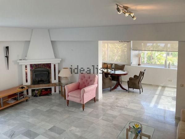4-bedroom freehold villa in Nerja — photo 4 of 5