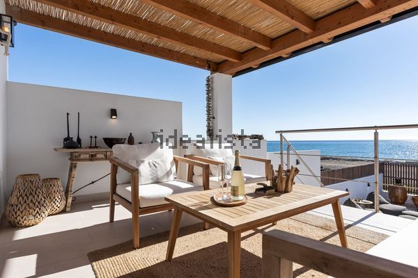2-bedroom freehold villa in Estepona — photo 2 of 5
