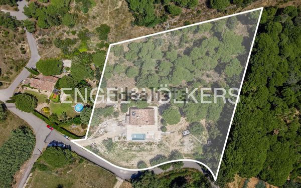4-bedroom freehold villa in Castell-Platja d'Aro — photo 3 of 5
