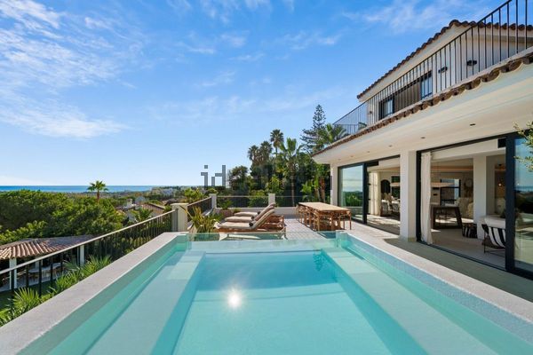6-bedroom freehold villa in Marbella — photo 2 of 5