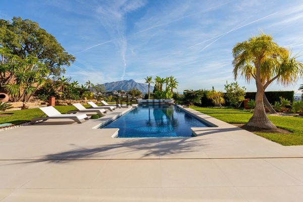 9-bedroom freehold villa in Benahavís — photo 3 of 5