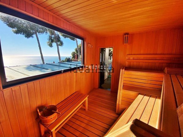 8-bedroom freehold villa in Málaga — photo 4 of 5