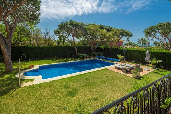 4-bedroom freehold villa in Marbella — photo 2 of 5