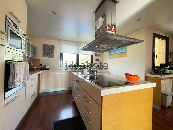 5-bedroom freehold villa in Roses — photo 5 of 5