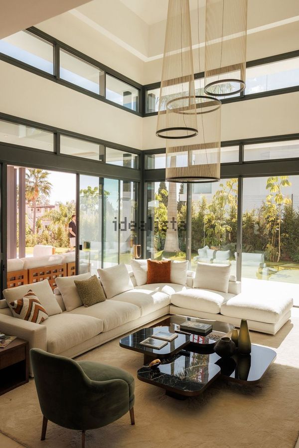 4-bedroom freehold villa in Marbella — photo 2 of 5