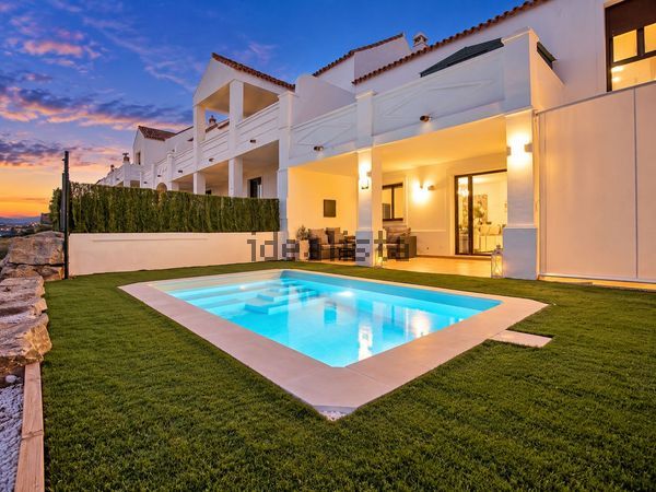 3-bedroom freehold villa in Casares — photo 2 of 5