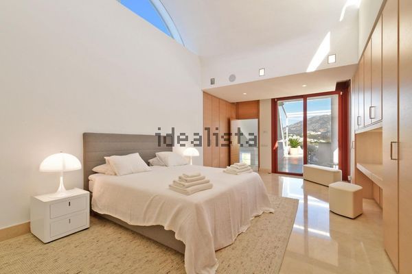 7-bedroom freehold villa in Marbella — photo 4 of 5