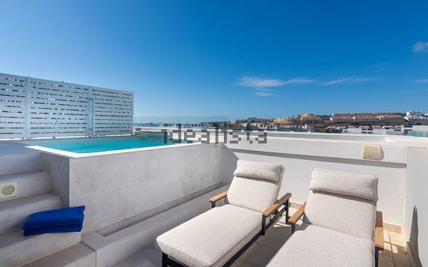 4-bedroom freehold villa in Mijas — photo 1 of 5