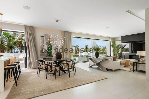 5-bedroom freehold villa in Marbella — photo 4 of 5