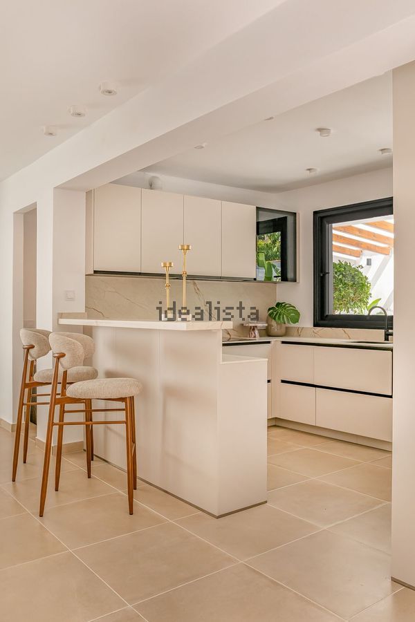 4-bedroom freehold villa in Marbella — photo 5 of 5