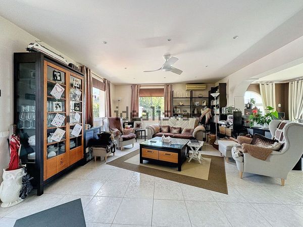 4-bedroom freehold villa in Marbella — photo 2 of 5