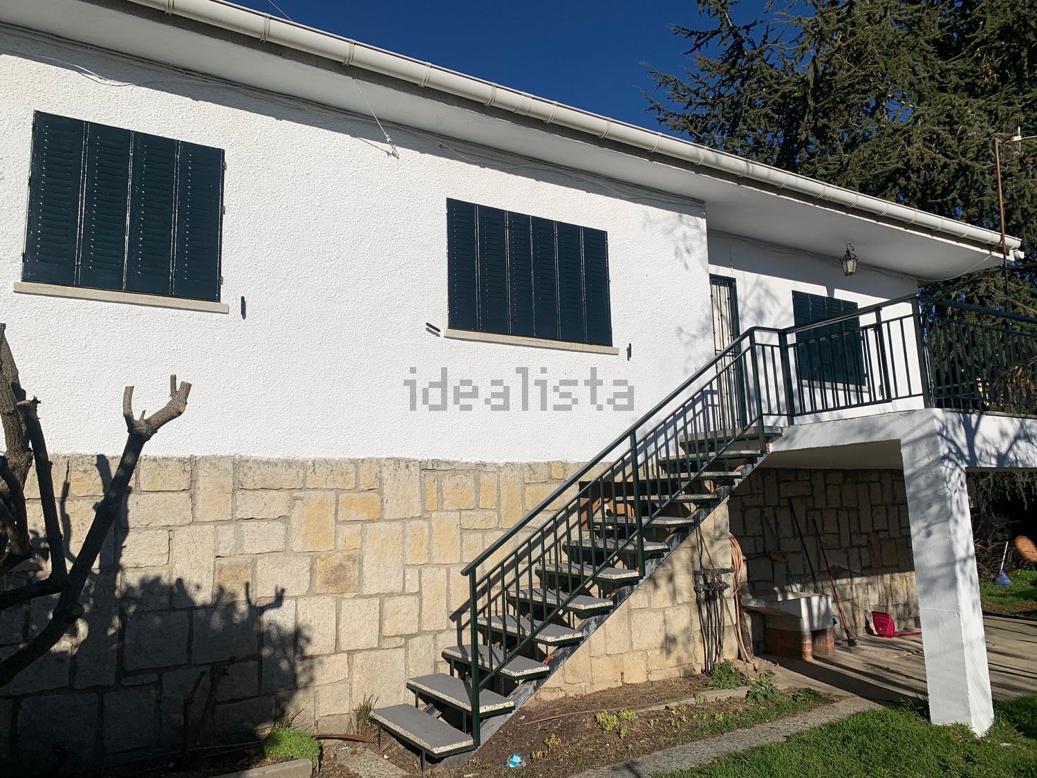Semi-detached house in Bustarviejo