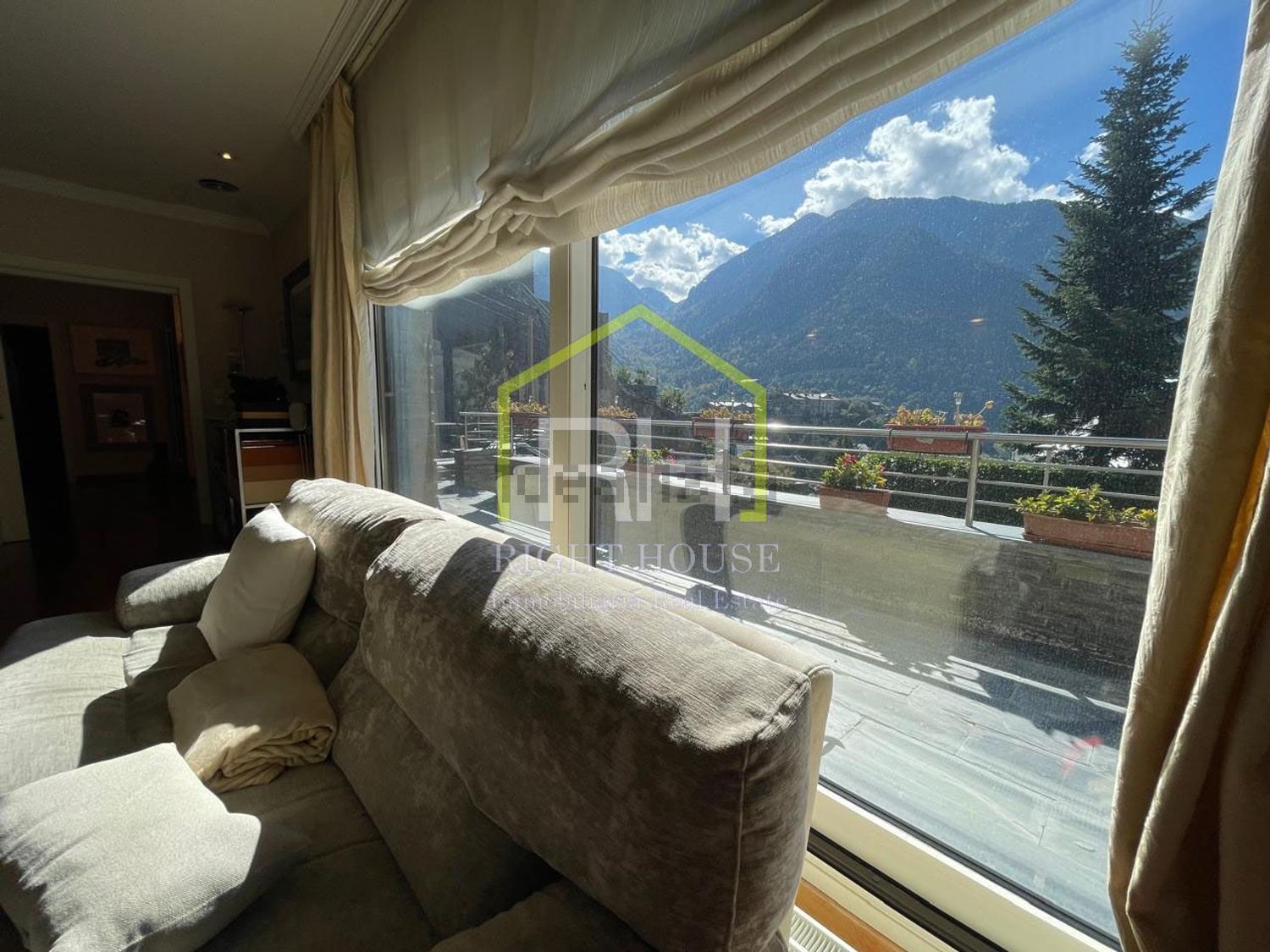 5-bedroom chalet for sale in Escaldes-Engordany · 26 of 60