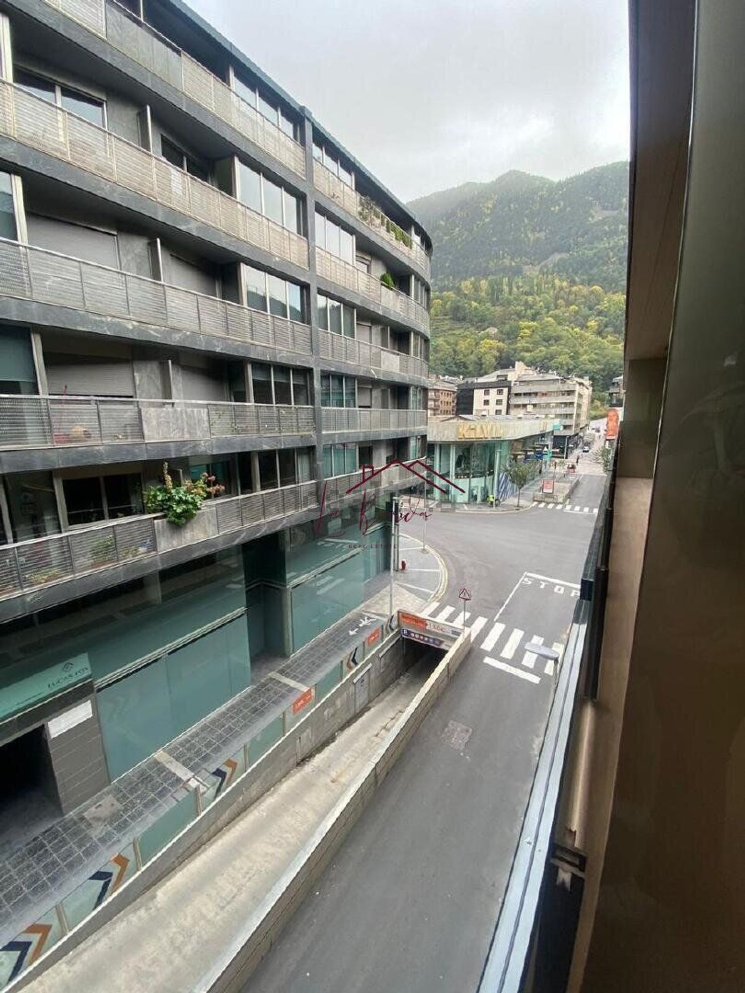 3-bedroom flat for sale in Escaldes-Engordany · 44 of 54