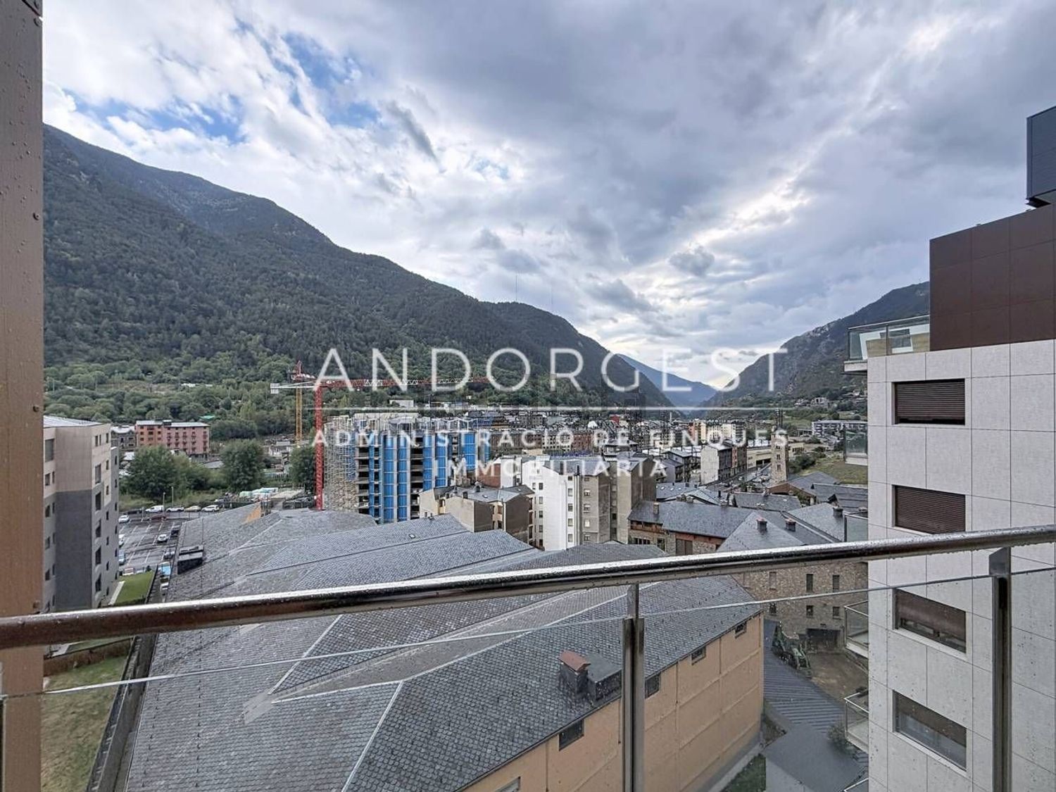 3-bedroom flat for rent in Encamp · 2 of 60