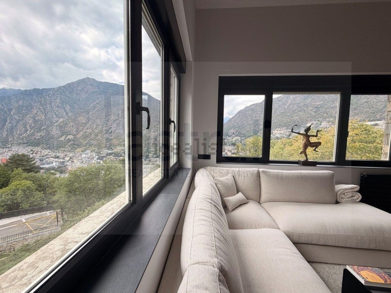 3-bedroom duplex for rent in Escaldes-Engordany · 48 of 60