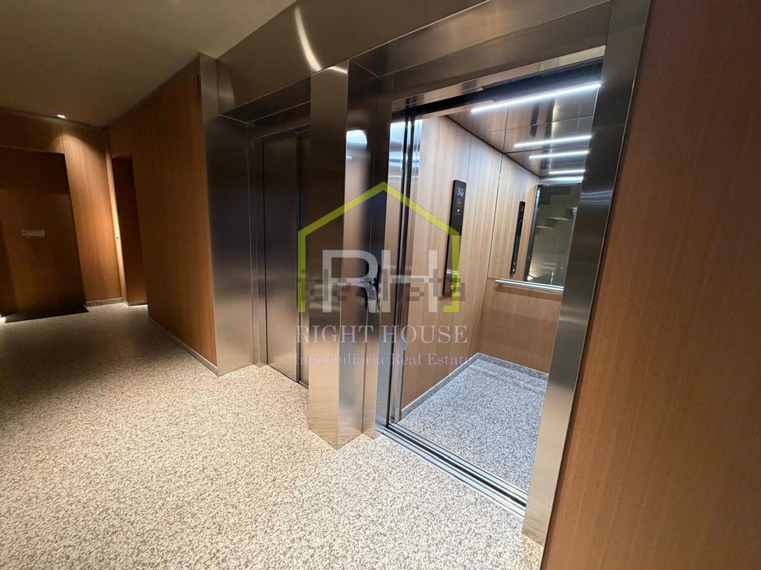2-bedroom flat for sale in Centro, Andorra la Vella · 44 of 60