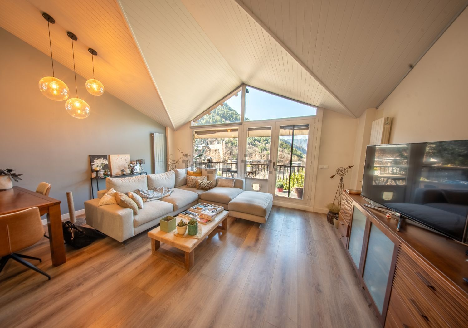 3-bedroom penthouse for sale in Engolasters, Escaldes-Engordany · 4 of 60
