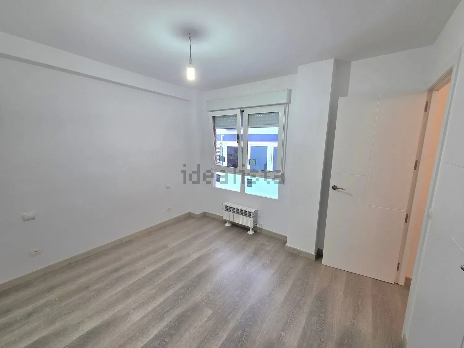 Imagen 41 inmueble 112,142,178