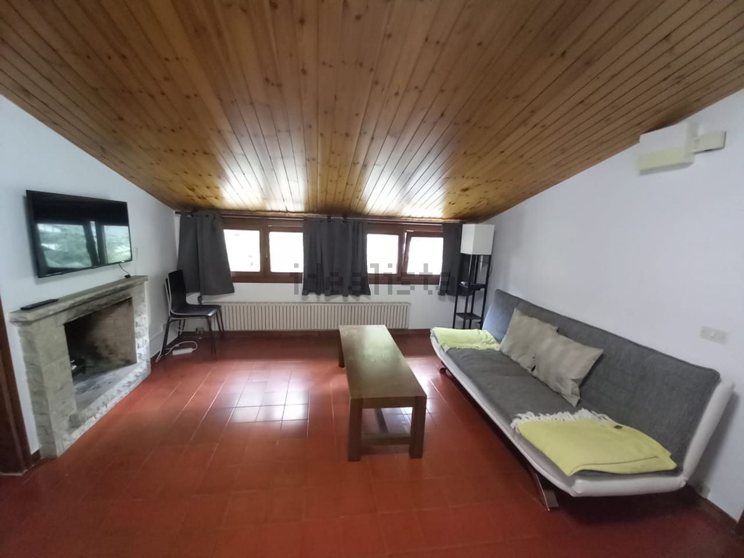 2-bedroom penthouse for sale in Arinsal, La Massana · 3 of 13