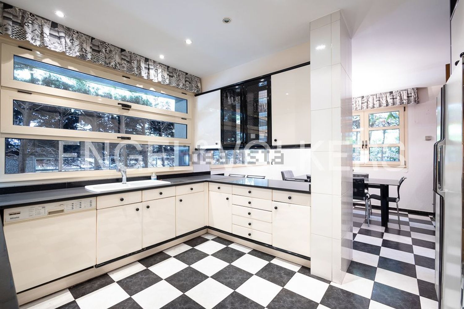 10-bedroom chalet for sale in Escaldes-Engordany · 6 of 42